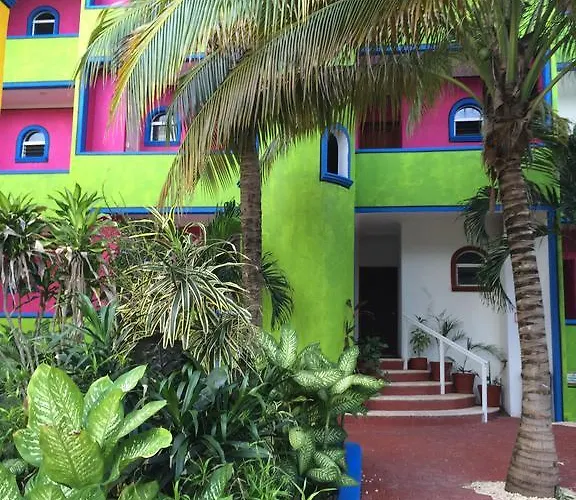 Hotel Del Sol Beachfront 2*