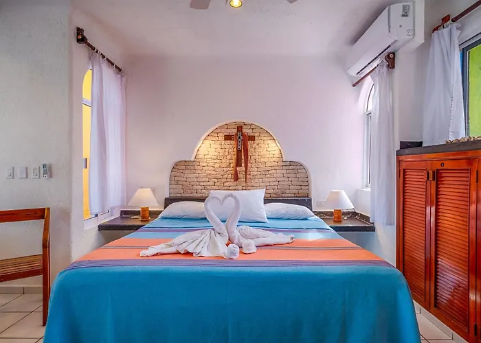 Del Sol Beachfront Hotel