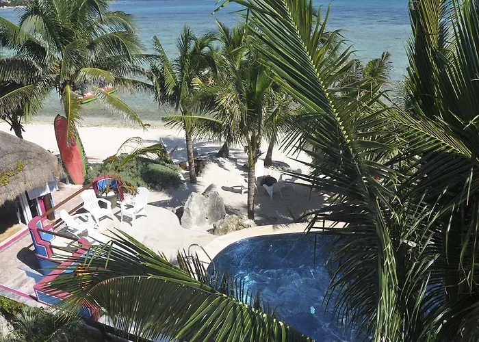 Hotel Del Sol Beachfront 2*