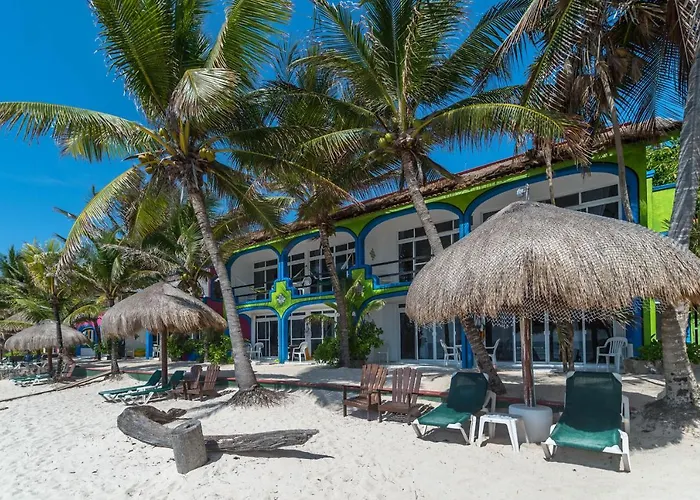 Del Sol Beachfront Hotel